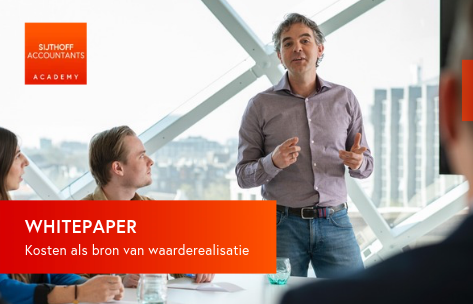 kostenmanagement-presentatie-man-ruimte